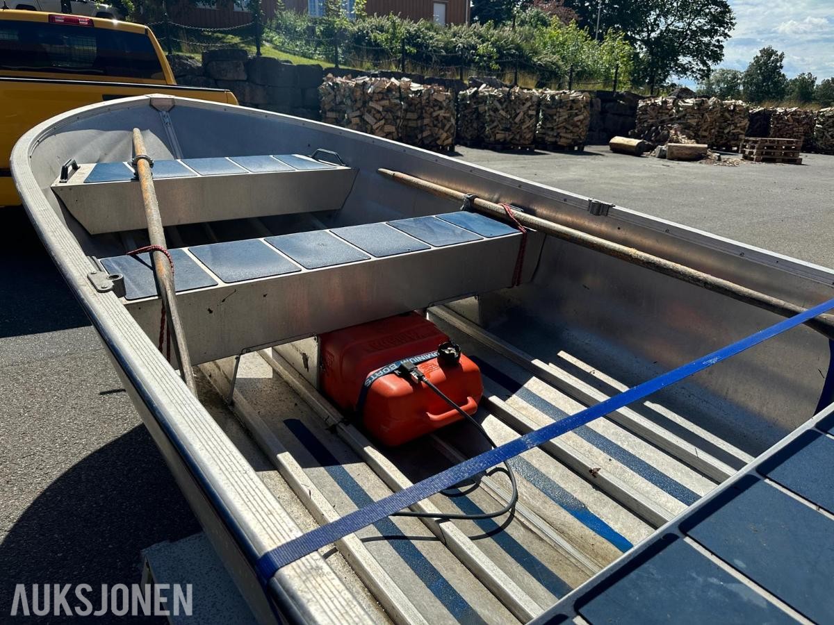 2001 Linder Sportsmann 400 båt med henger og motor